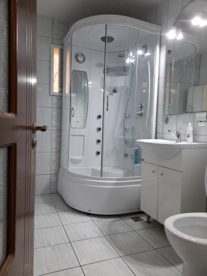 Mari&Vio Apartment Cluj-Napoca Exteriör bild